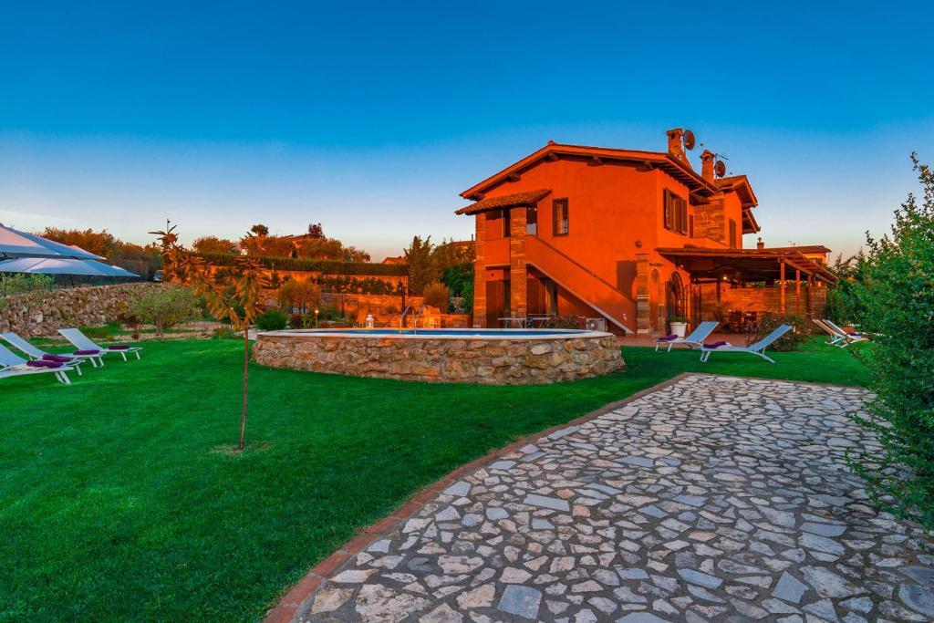 Casale La Desdemona — 4-Star Luxury Hotel in Sutri, Italy