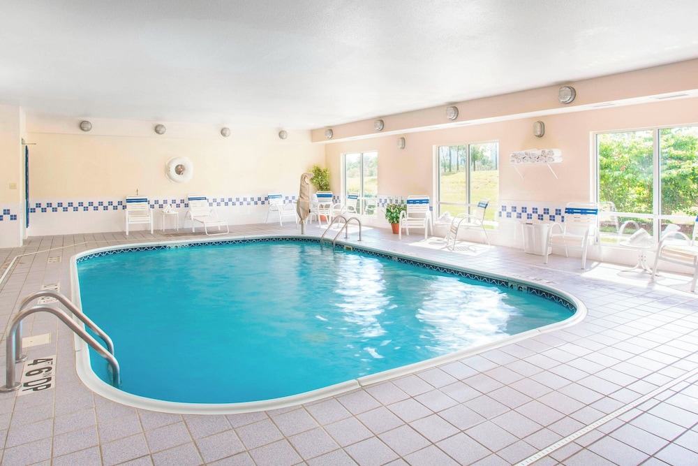 Fairfield Inn Middletown Monroe - photo 12