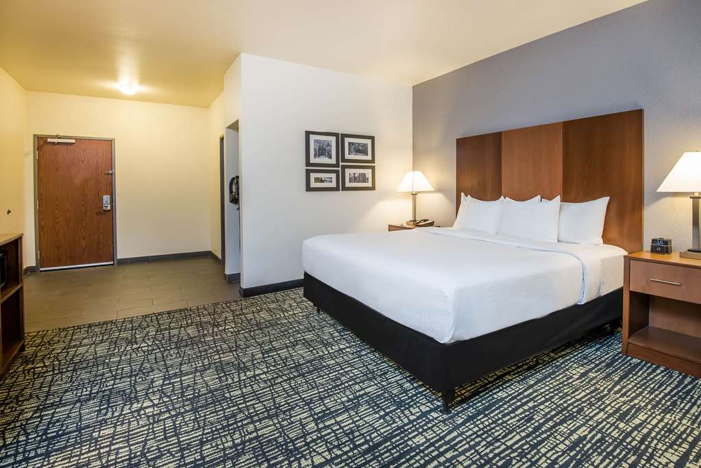 La Quinta Inn & Suites by Wyndham Morgantown - photo 23