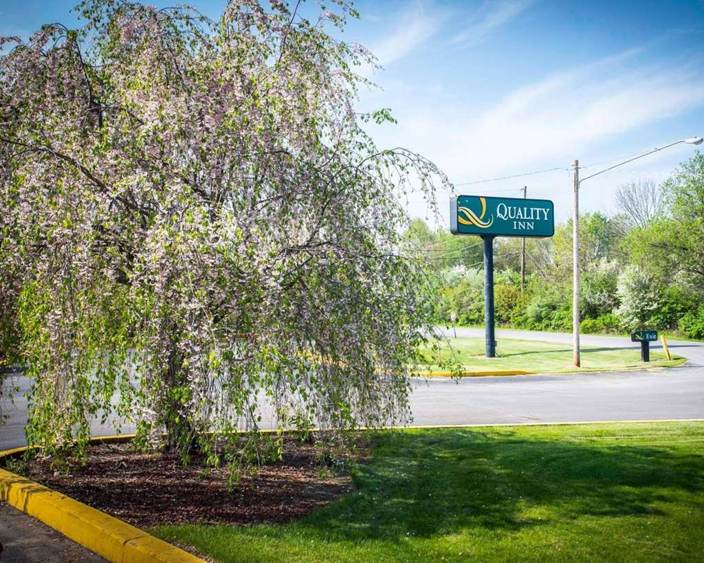 Quality Inn New Columbia Lewisburg - photo 2