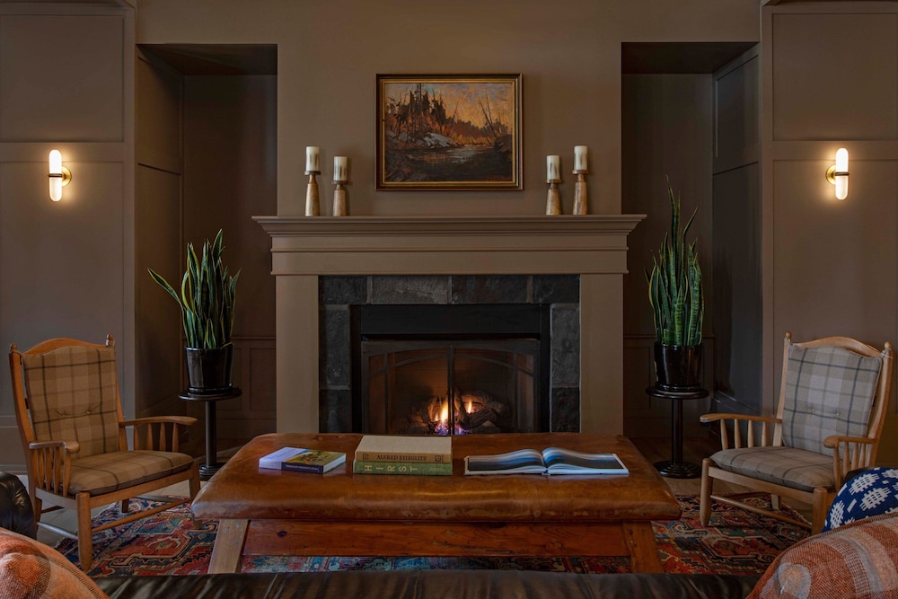 Grand Adirondack Hotel Lake Placid a Tribute Portfolio Hotel - photo 2