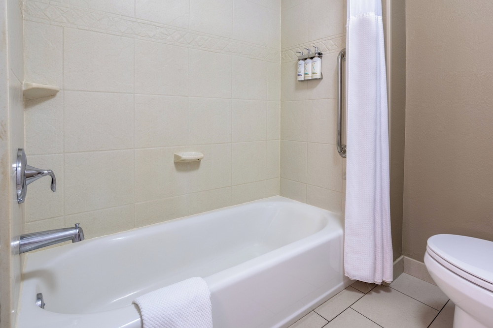 Staybridge Suites Wilmington E by IHG - photo 26