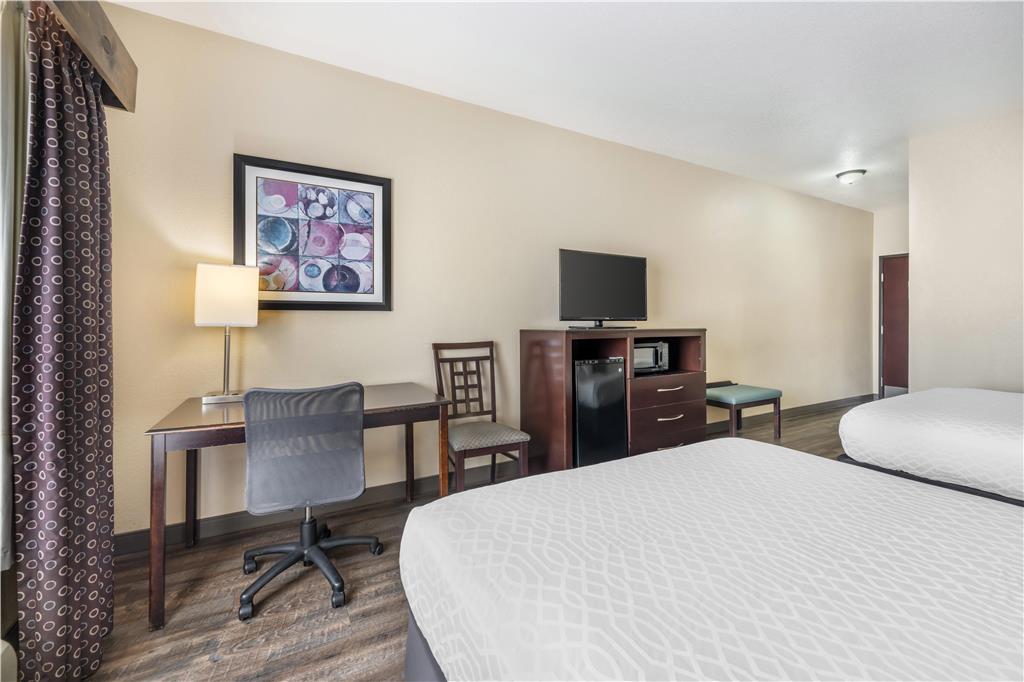 Best Western Plus Eastgate Inn & Suites - photo 21