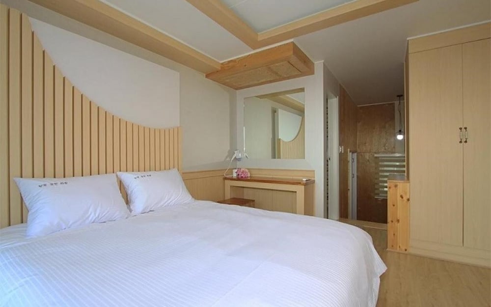 Yeongdeok Blue City Pension — 4-Star Luxury Hotel in Yeongdeok, South Korea