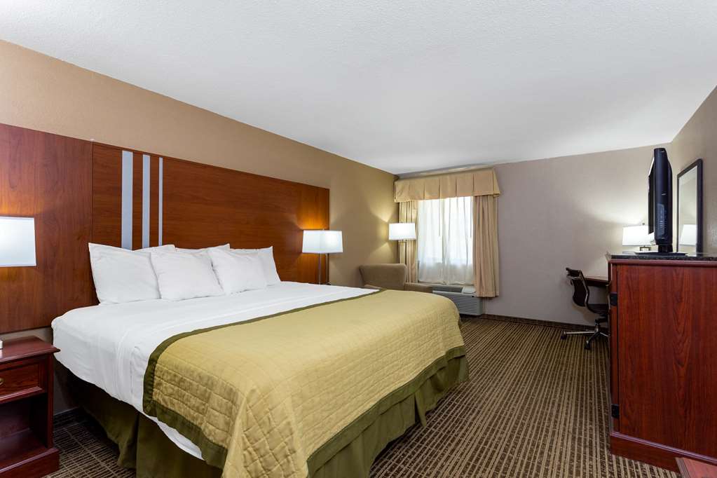 Baymont by Wyndham Elkhart - photo 21