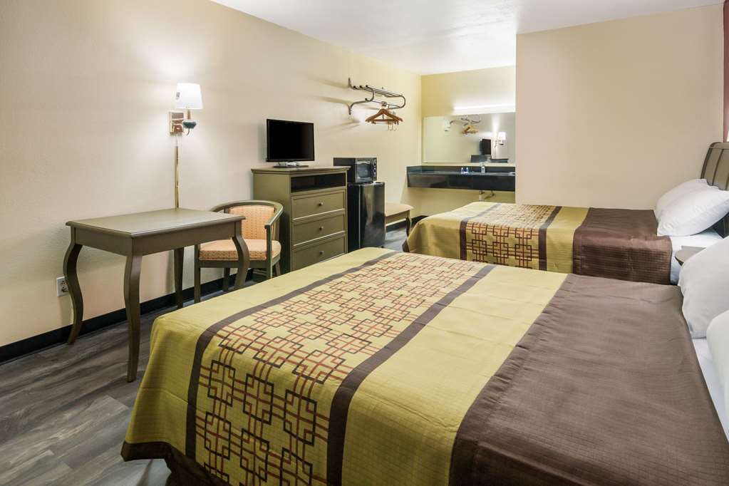 Rodeway Inn Ranger I 20 - photo 16