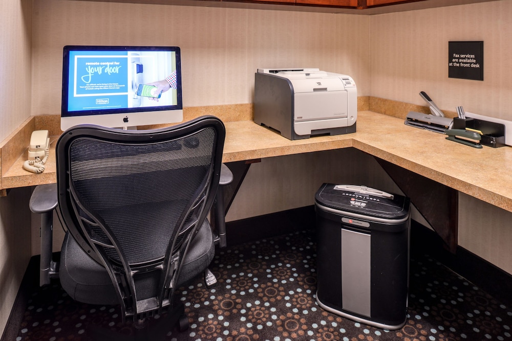 Hampton Inn & Suites Plymouth - photo 68