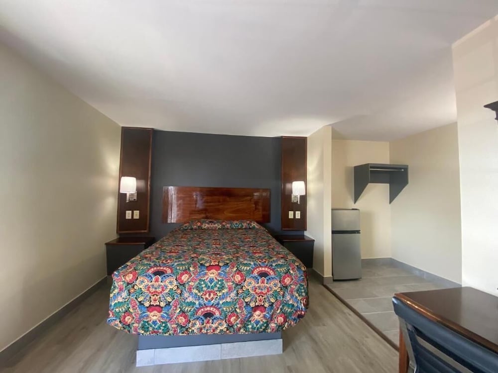 Relax Inn Plaquemine - photo 7