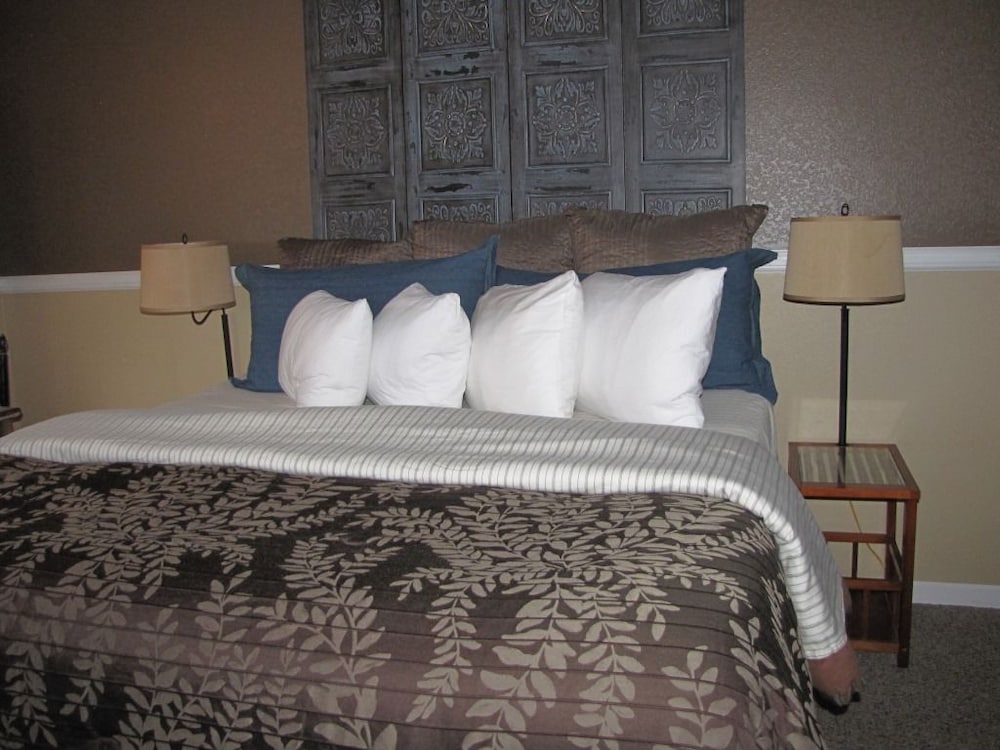 White House Inn on the Waterfront - photo 5