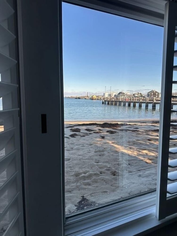 Vineyard Harbor Motel Private Beach - photo 384