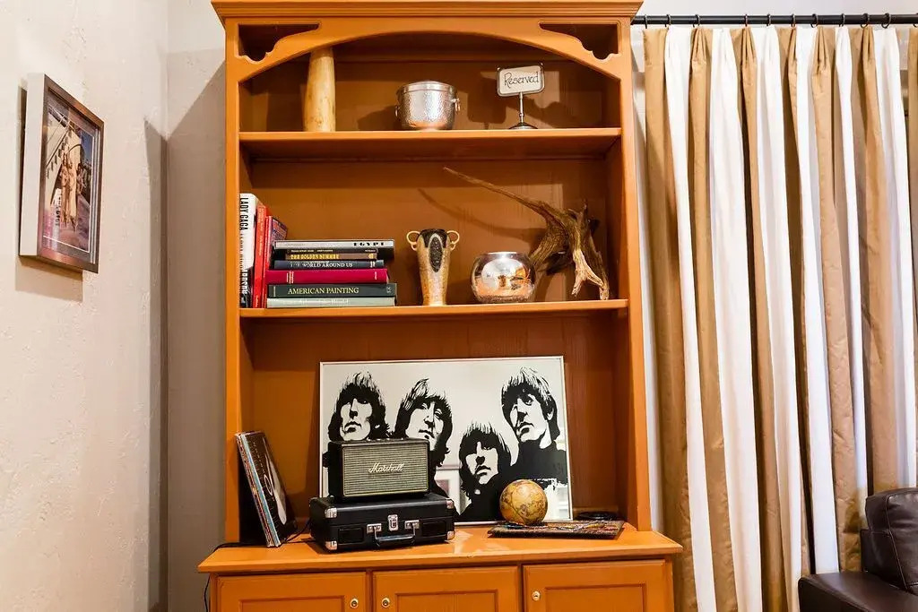 Courthouse Suites - photo 13