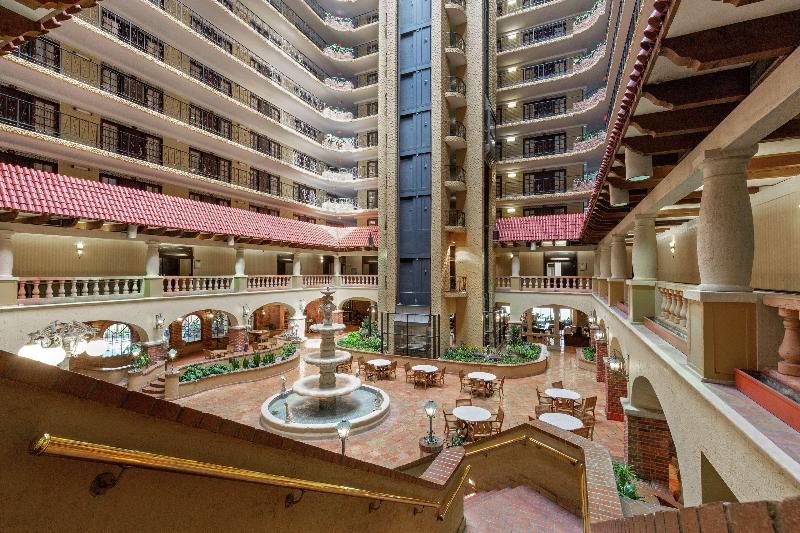 Embassy Suites by Hilton Kansas City Plaza - photo 13
