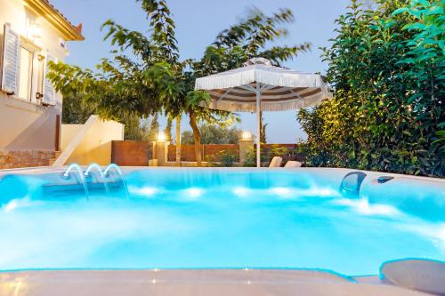 Pithea Luxury Living in Koroni, Greece