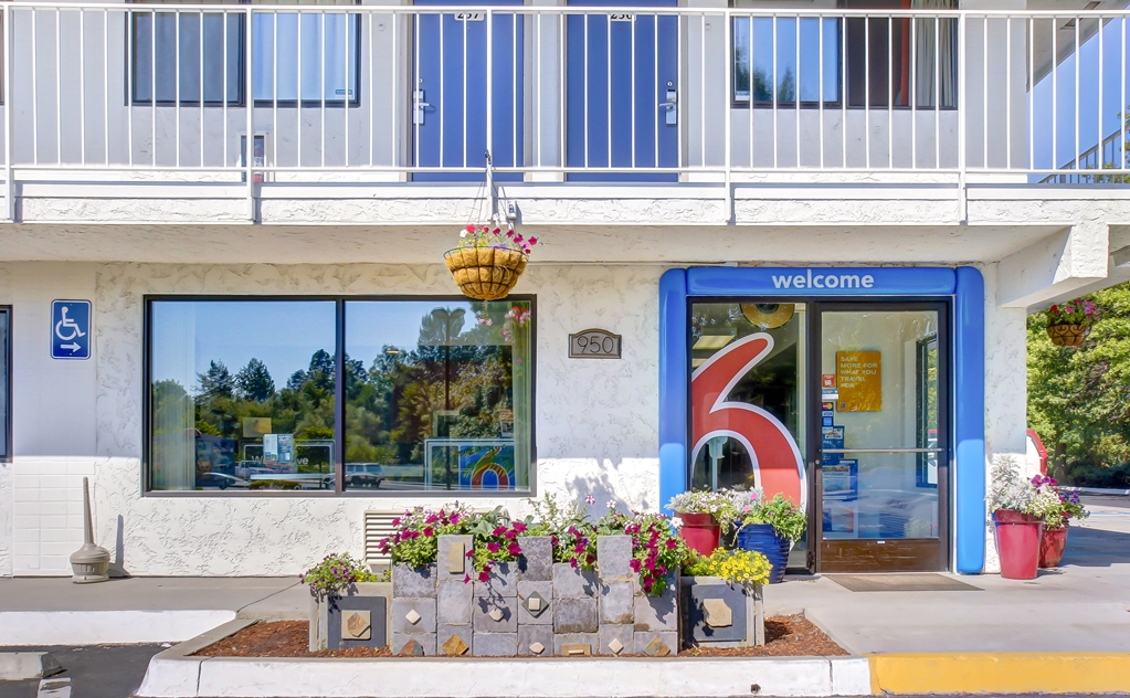 Motel 6 Medford OR - photo 5