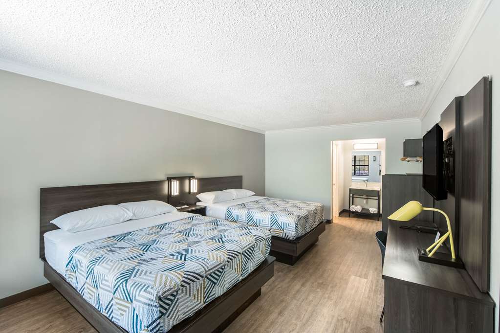 Motel 6 Kilgore TX - photo 17