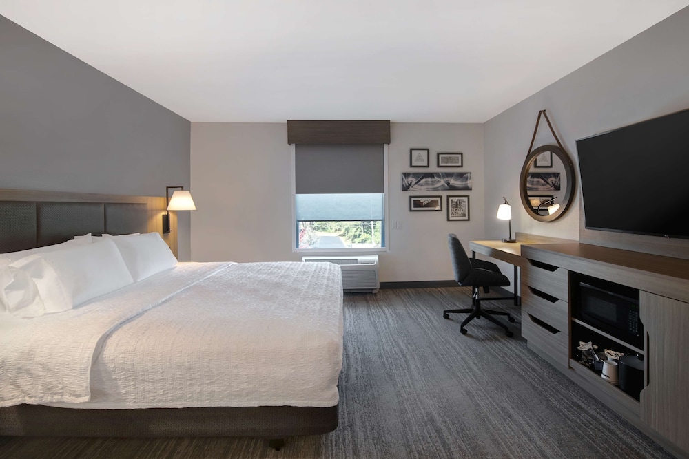 Hampton Inn Anderson Alliance Business Park - photo 3