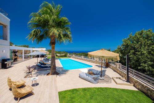 Villa Trinity — 4-Star Luxury Hotel in Atsipopoulo, Greece
