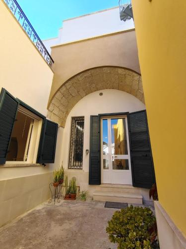Sotto la Corte di Tata Nino — 4-Star Luxury Hotel in Spongano, Italy