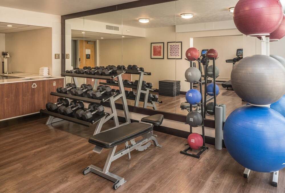Holiday Inn Express Springfield by IHG - photo 31