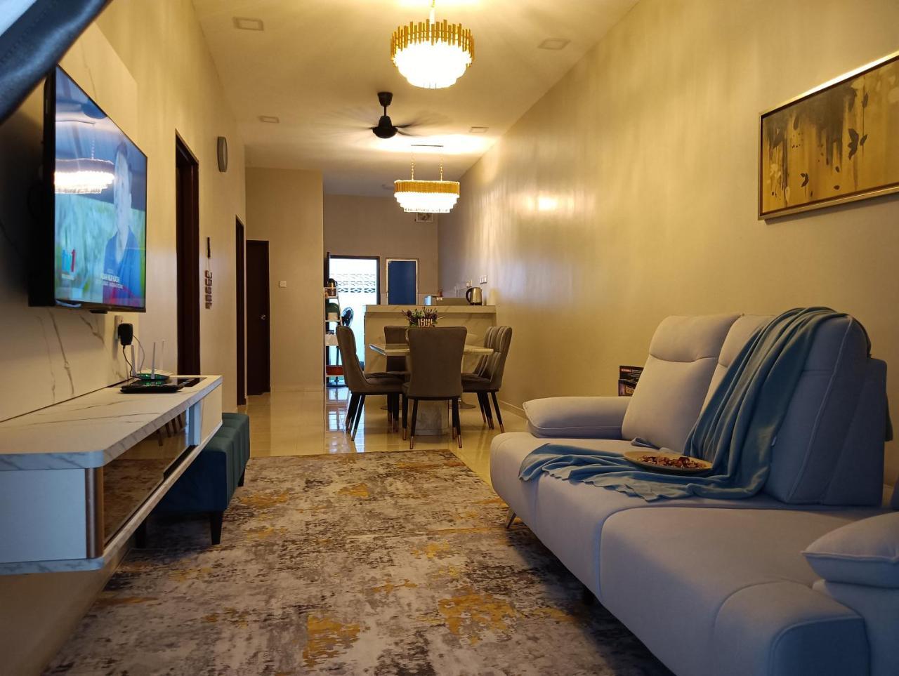 Santai Homestay PD — 4-Star Luxury Hotel in Port Dickson, Malaysia