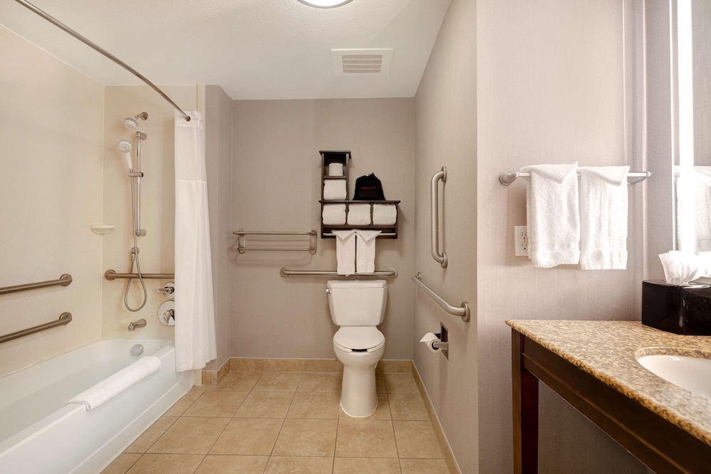 Hampton Inn & Suites San Luis Obispo - photo 31