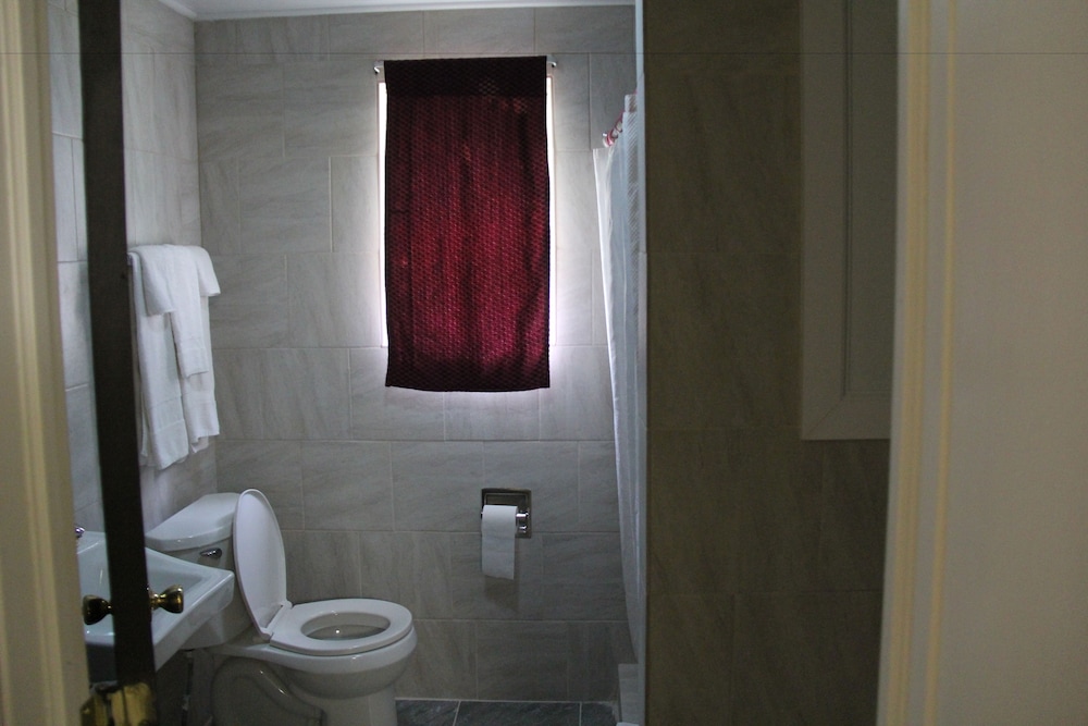 Pleasant Hill Motel - photo 19