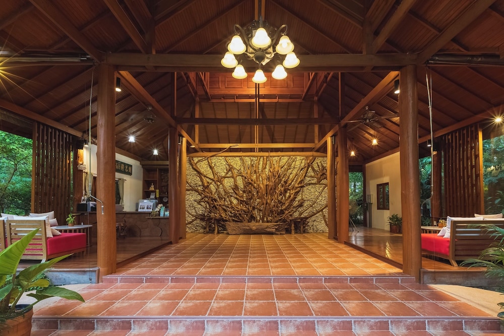 Vanasin Residence — Tak — photo 2