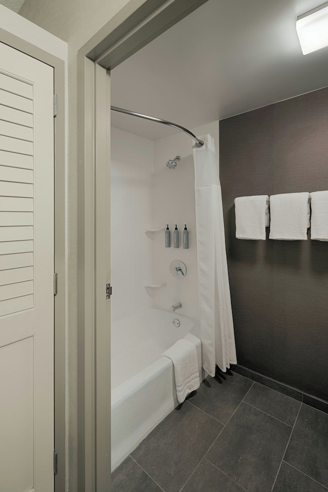 Courtyard by Marriott Dayton South Mall - photo 23