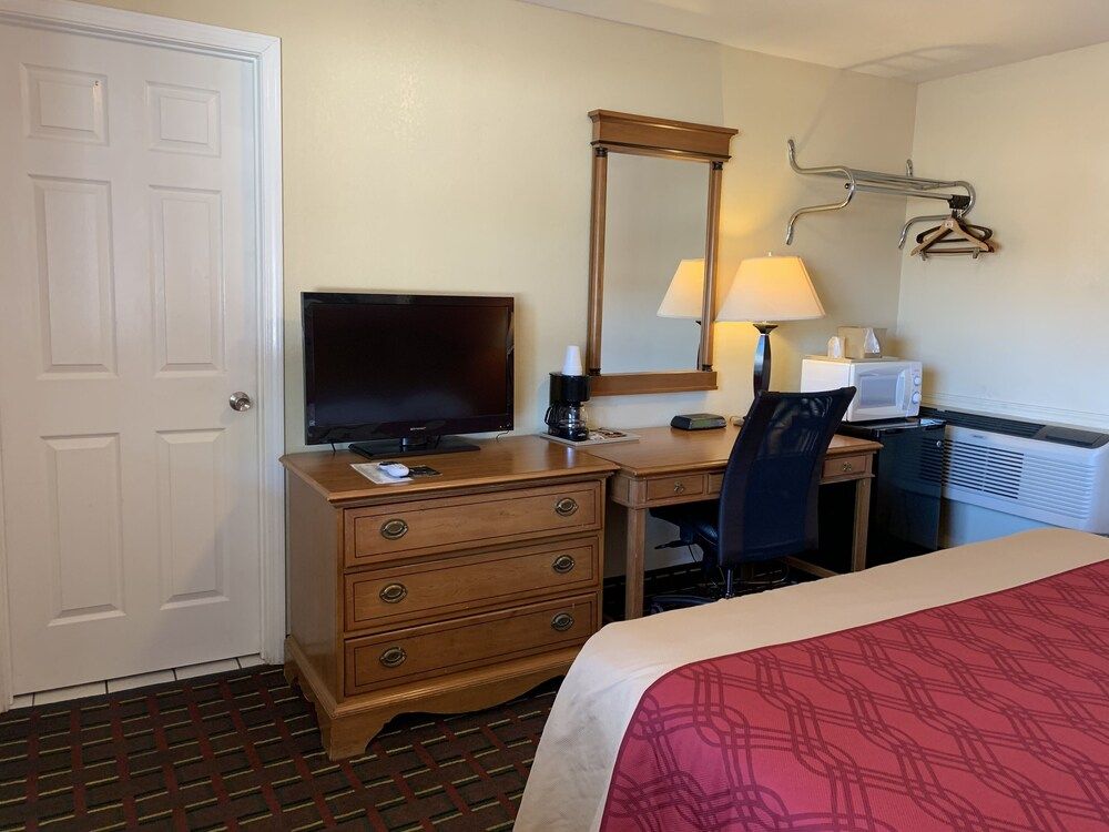 Budget Inn Madill - photo 10
