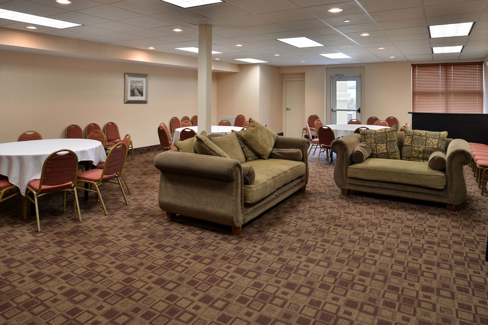 Holiday Inn Martinsburg by IHG - photo 55