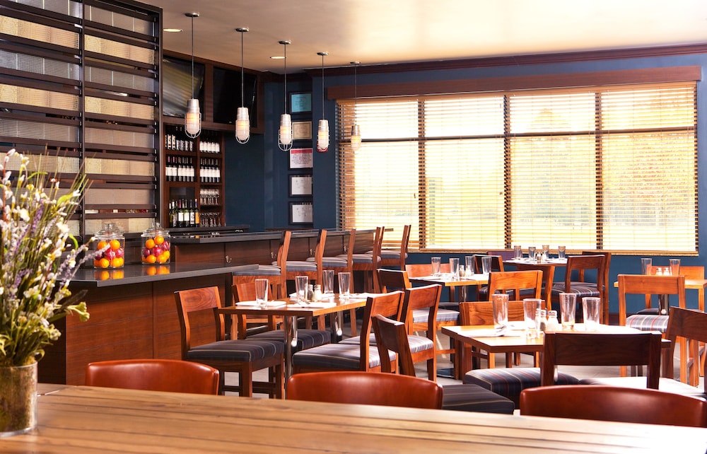 Four Points by Sheraton Memphis Southwind - photo 15