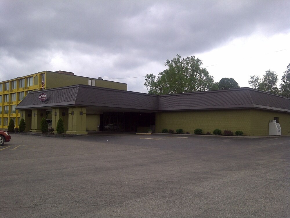 Country Hearth Inns & Suites - photo 14