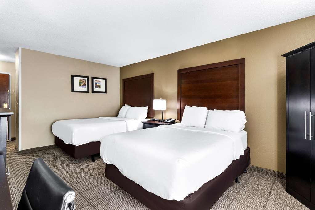 Comfort Inn Evansville East - photo 14