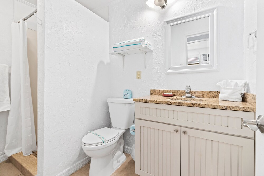 Bridge 1 Bradenton Beach studio Br Hotel Room - photo 11