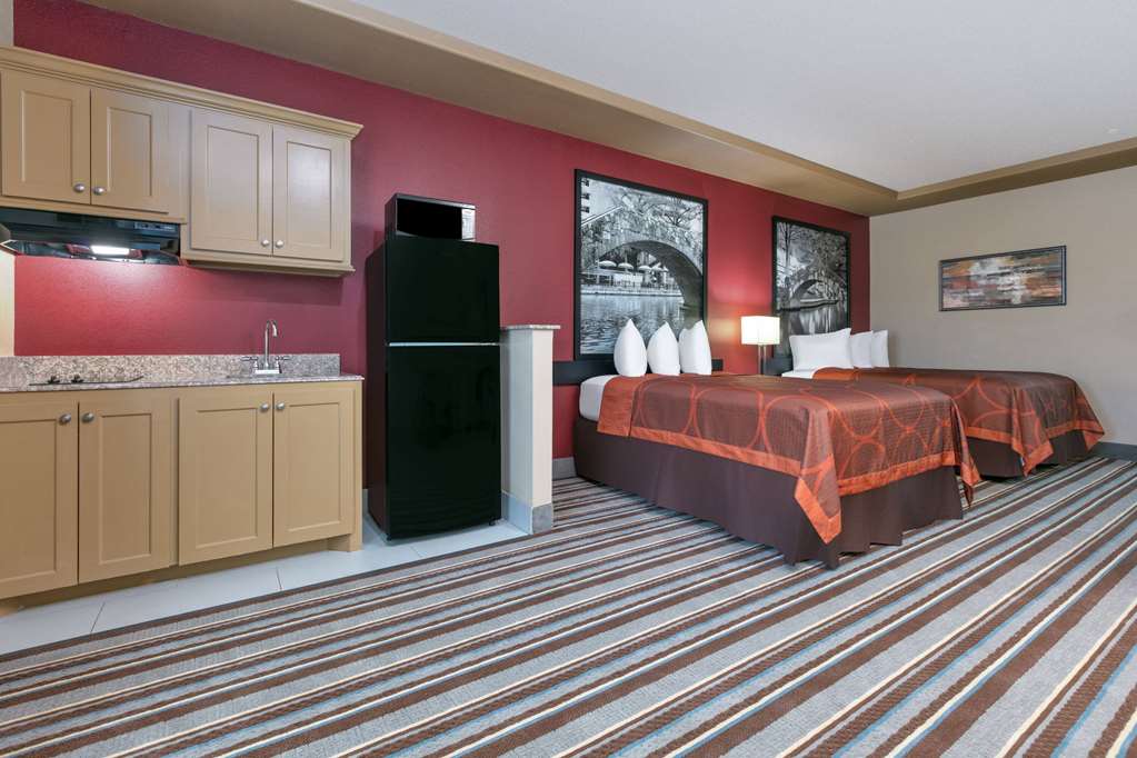 Super 8 by Wyndham Karnes City - photo 26