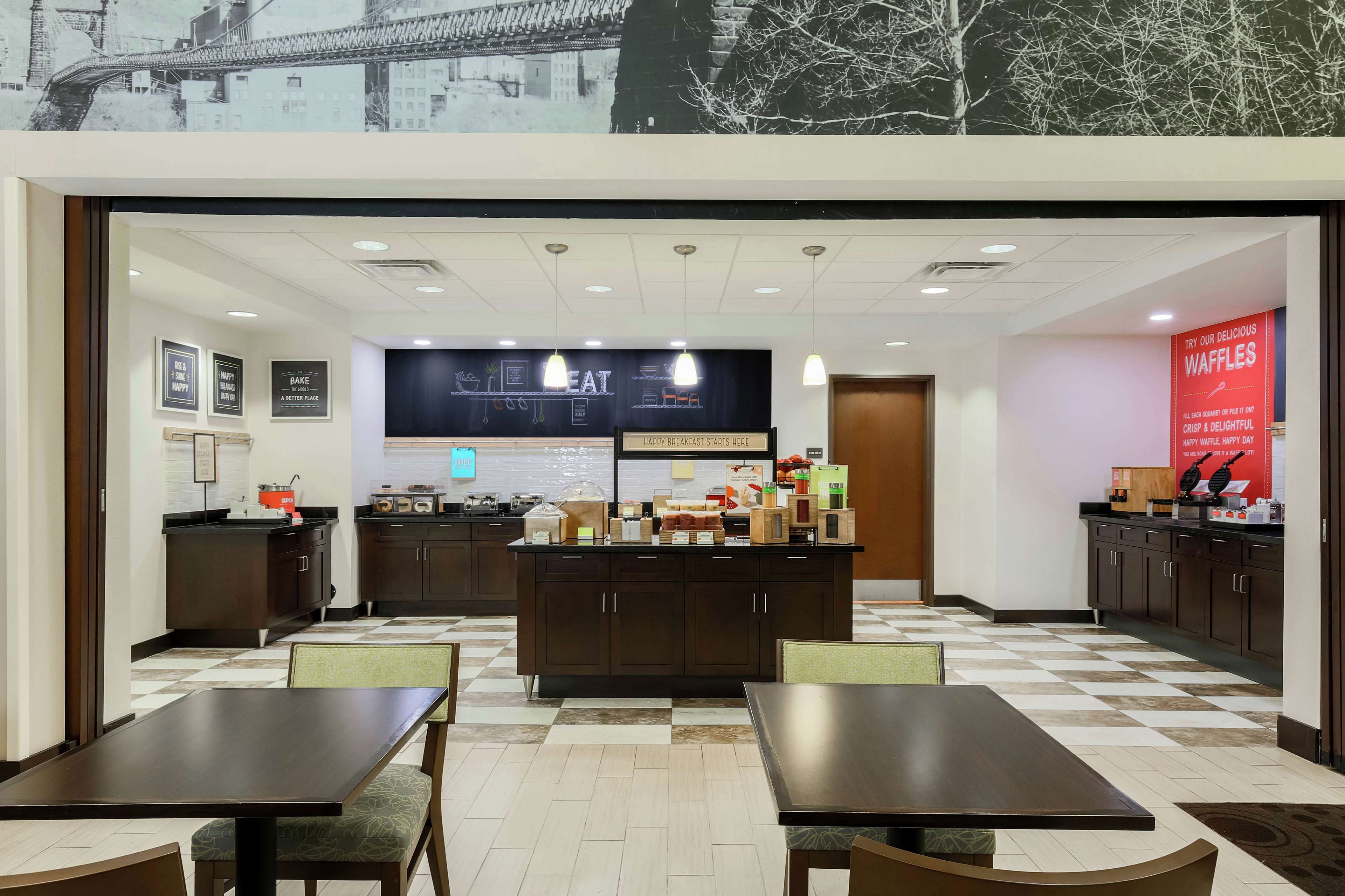 Hampton Inn & Suites Wheeling The Highlands - photo 10
