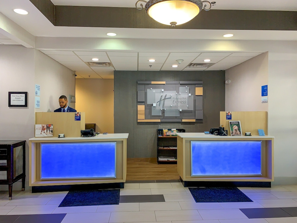 Holiday Inn Express & Suites Lexington Dtwn Area Keenland by IHG - photo 44