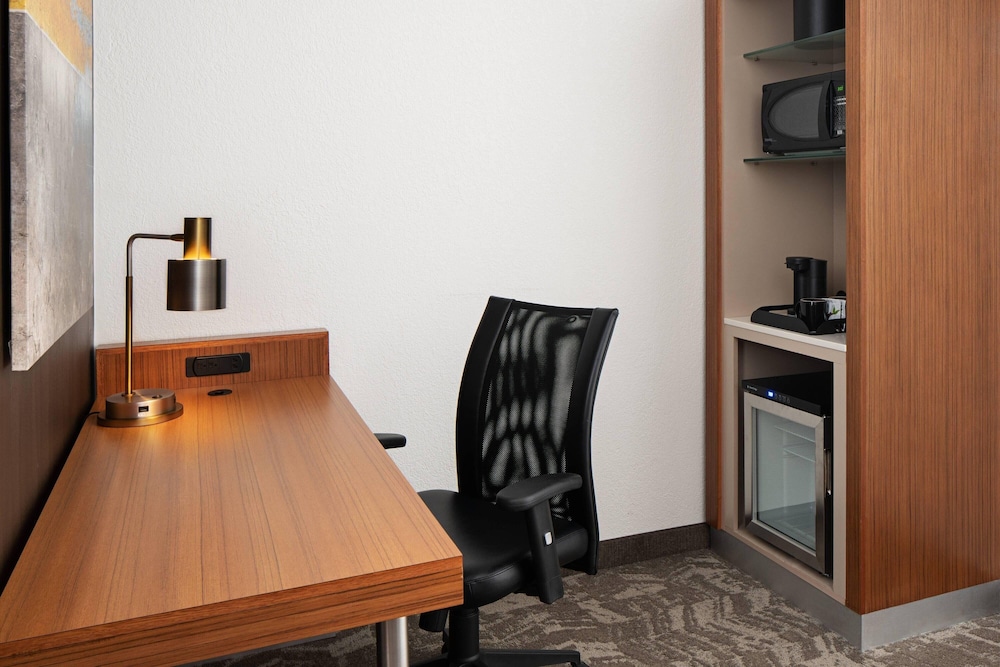 SpringHill Suites Scottsdale North - photo 7