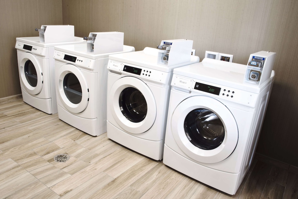 Hampton Inn & Suites Des Moines Urbandale - photo 34