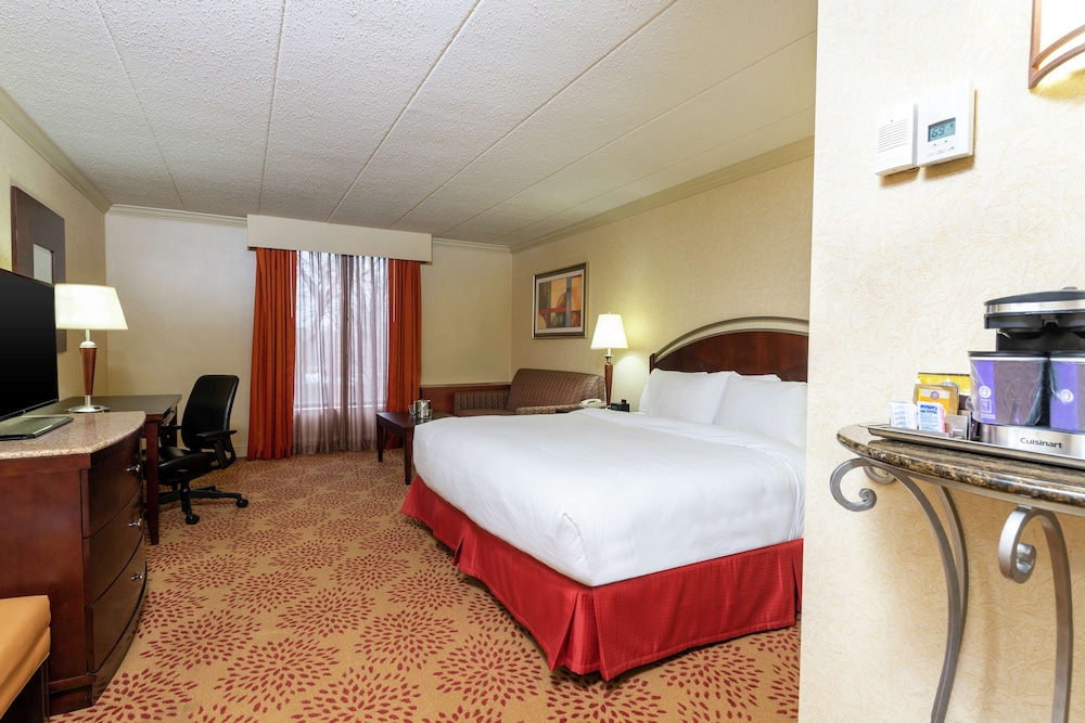 DoubleTree by Hilton Hotel Grand Rapids Airport - photo 12