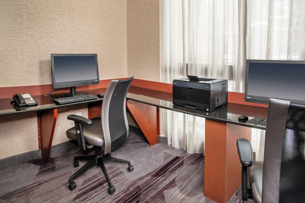 Courtyard by Marriott Dunn Loring Fairfax - photo 24