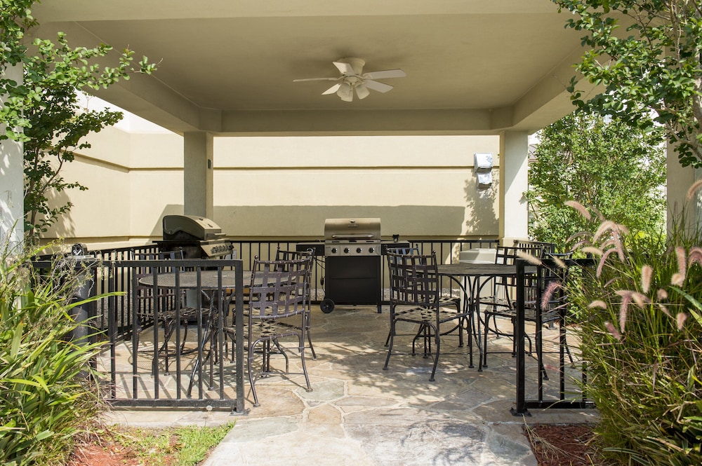 Candlewood Suites Houston Medical Center - photo 31