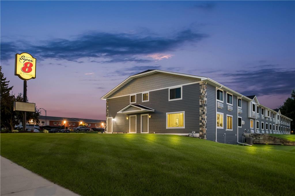 Super 8 by Wyndham Alexandria MN - photo 6