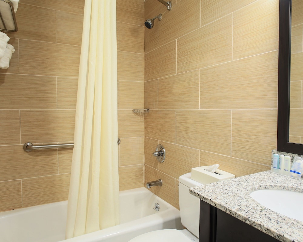 Days Inn by Wyndham Brooklyn Borough Park - photo 24