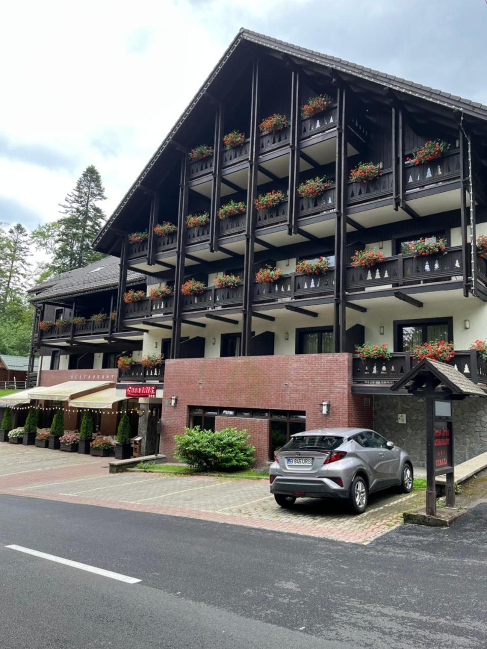Casa Iris — 4-Star Luxury Hotel in Sinaia, Romania