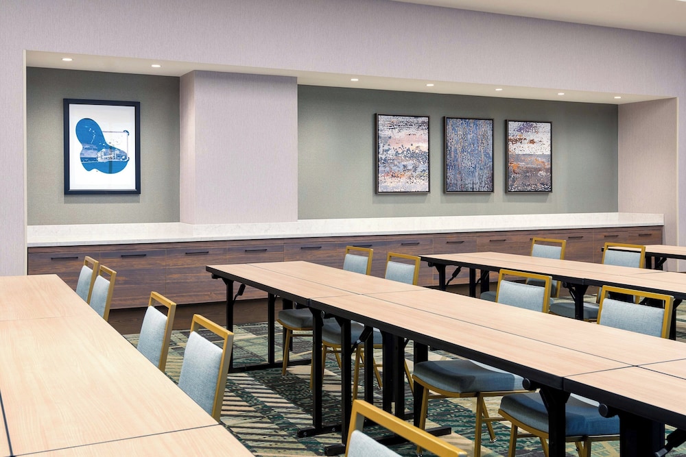 Courtyard by Marriott Atlanta Midtown - photo 46