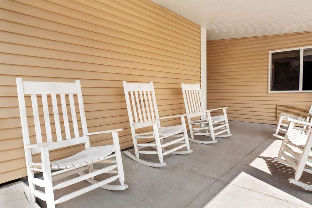 Travelodge by Wyndham North Platte - photo 25