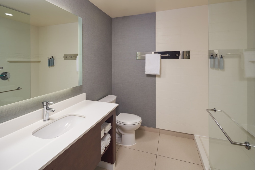 Residence Inn by Marriott Philadelphia Airport - photo 24