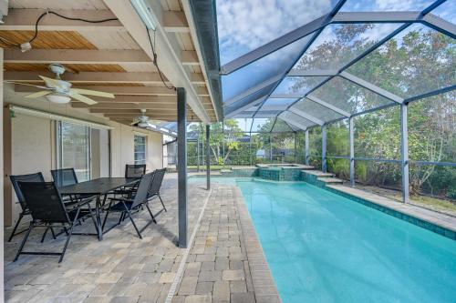 3 Mi to Naples Botanical Garden Home with Hot Tub — 4-Star Luxury Hotel in Naples, United States