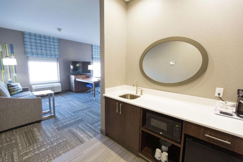 Hampton Inn & Suites Stroud - photo 142